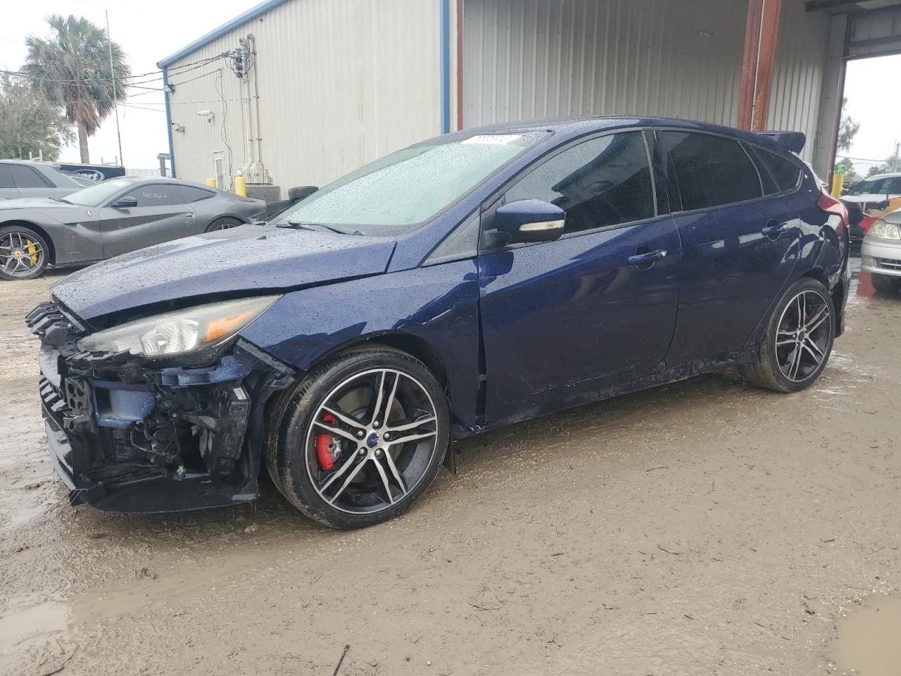 FORD FOCUS 2017 1fadp3l93hl202436