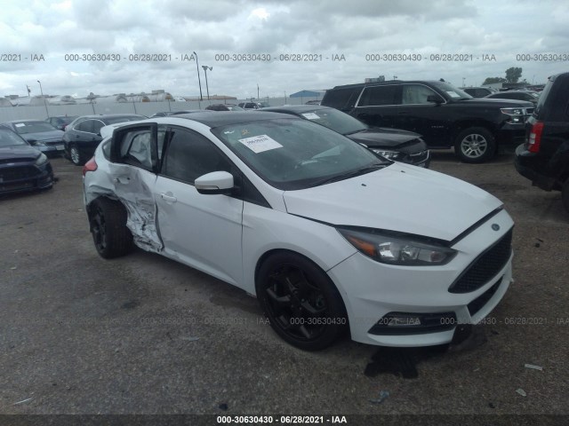 FORD FOCUS 2015 1fadp3l95fl269035