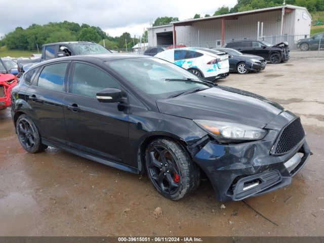 FORD FOCUS 2016 1fadp3l95gl200766