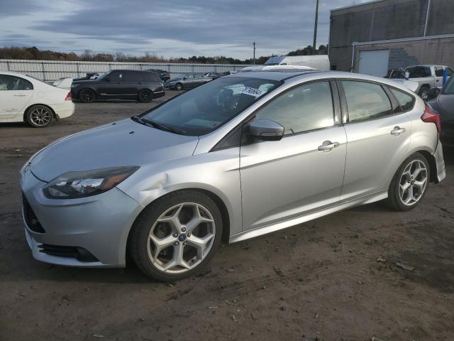 FORD FOCUS ST 2014 1fadp3l96el142373