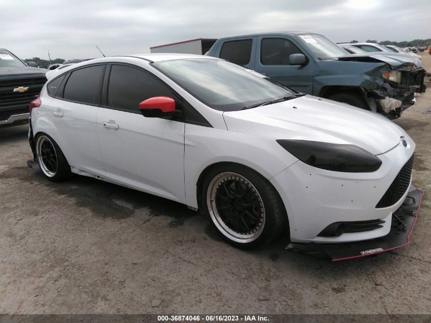 FORD FOCUS 2014 1fadp3l99el131769