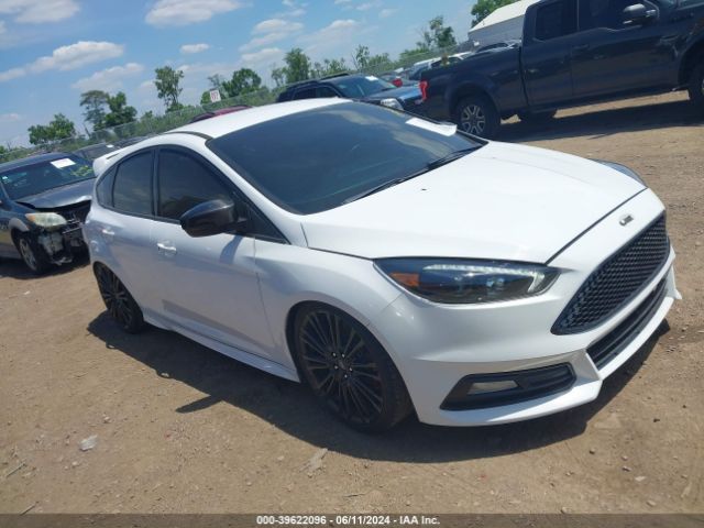 FORD FOCUS 2018 1fadp3l9xjl249047