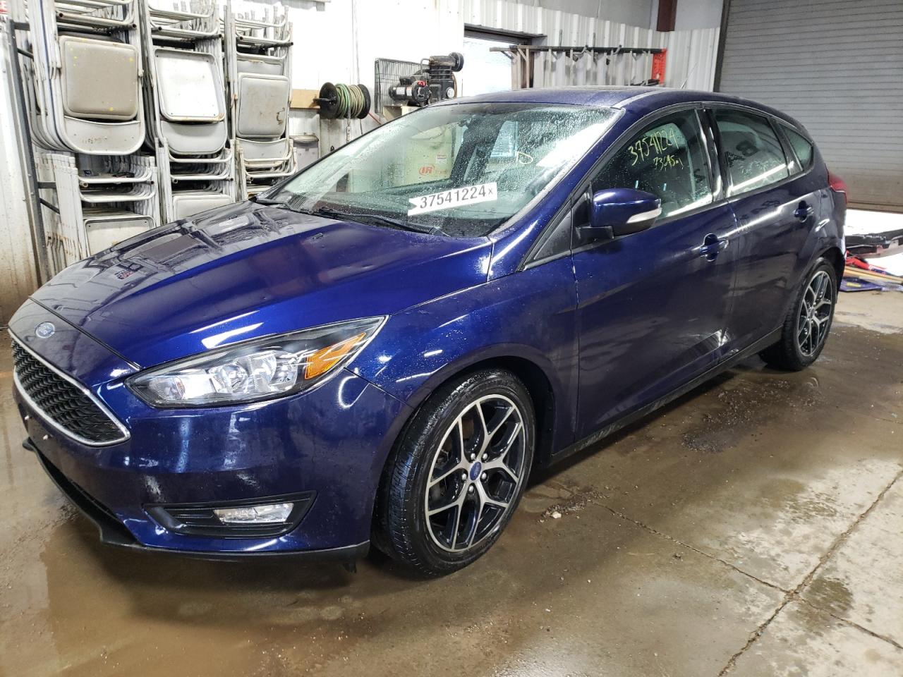 FORD FOCUS 2017 1fadp3m23hl339359