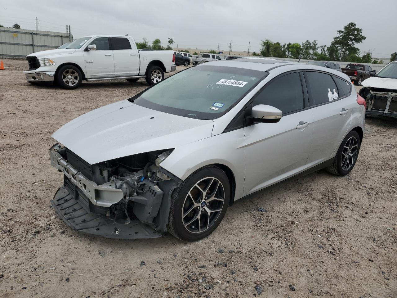 FORD FOCUS 2018 1fadp3m27jl229548