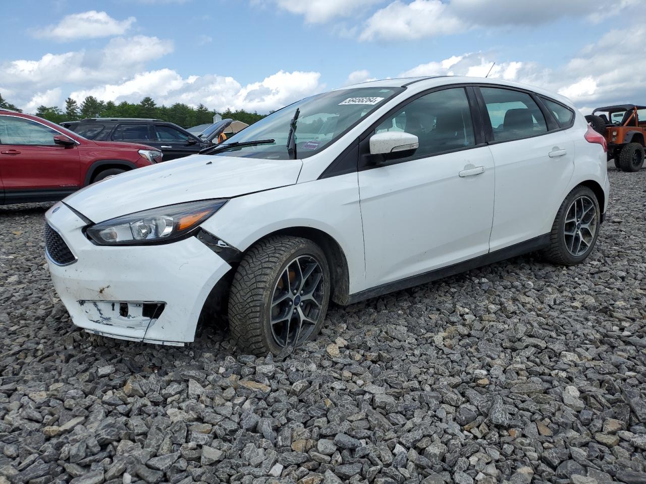 FORD FOCUS 2017 1fadp3m28hl227074