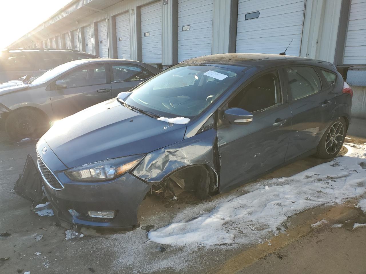 FORD FOCUS 2018 1fadp3m2xjl301505