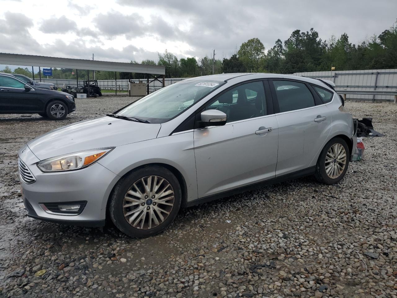 FORD FOCUS 2018 1fadp3n21jl242388