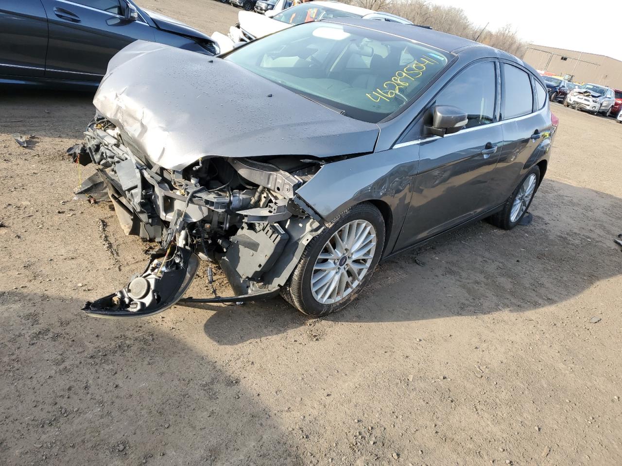 FORD FOCUS 2014 1fadp3n25el377699