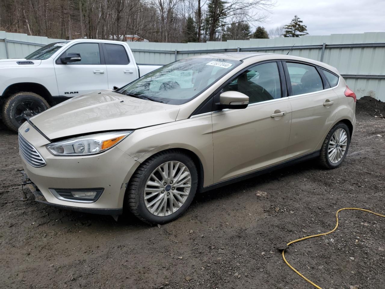 FORD FOCUS 2018 1fadp3n27jl247191