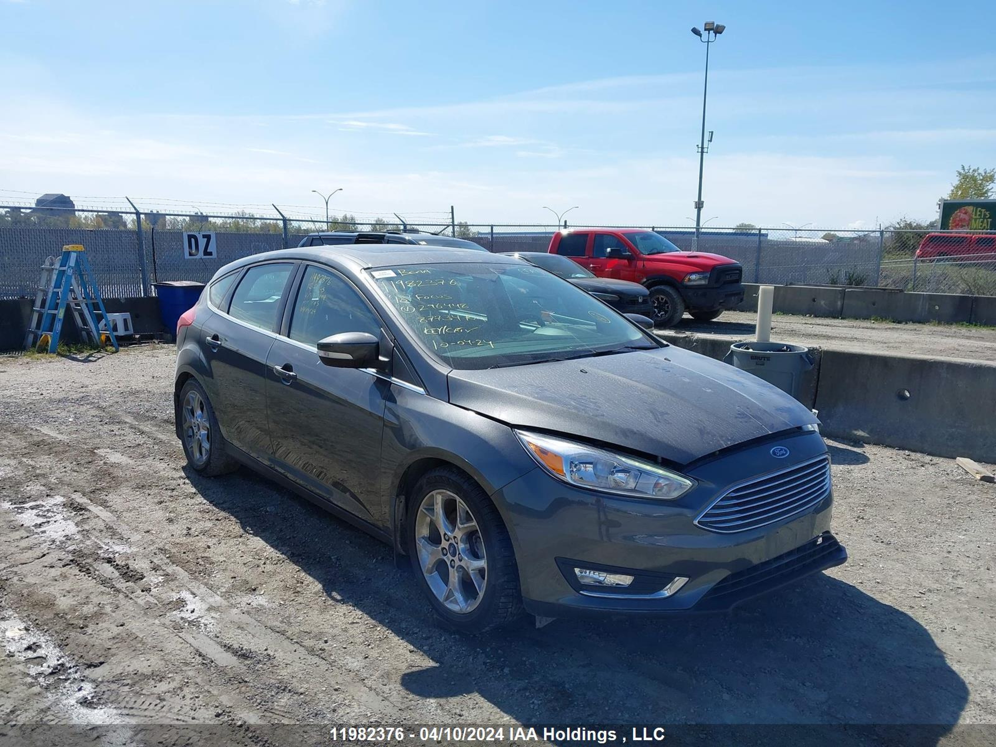 FORD FOCUS 2018 1fadp3n2xjl296448