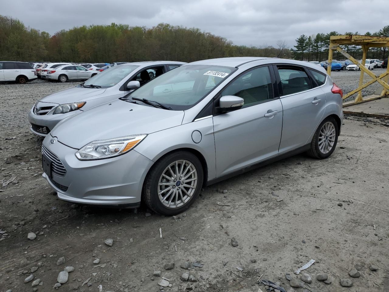 FORD FOCUS 2015 1fadp3r42fl213940