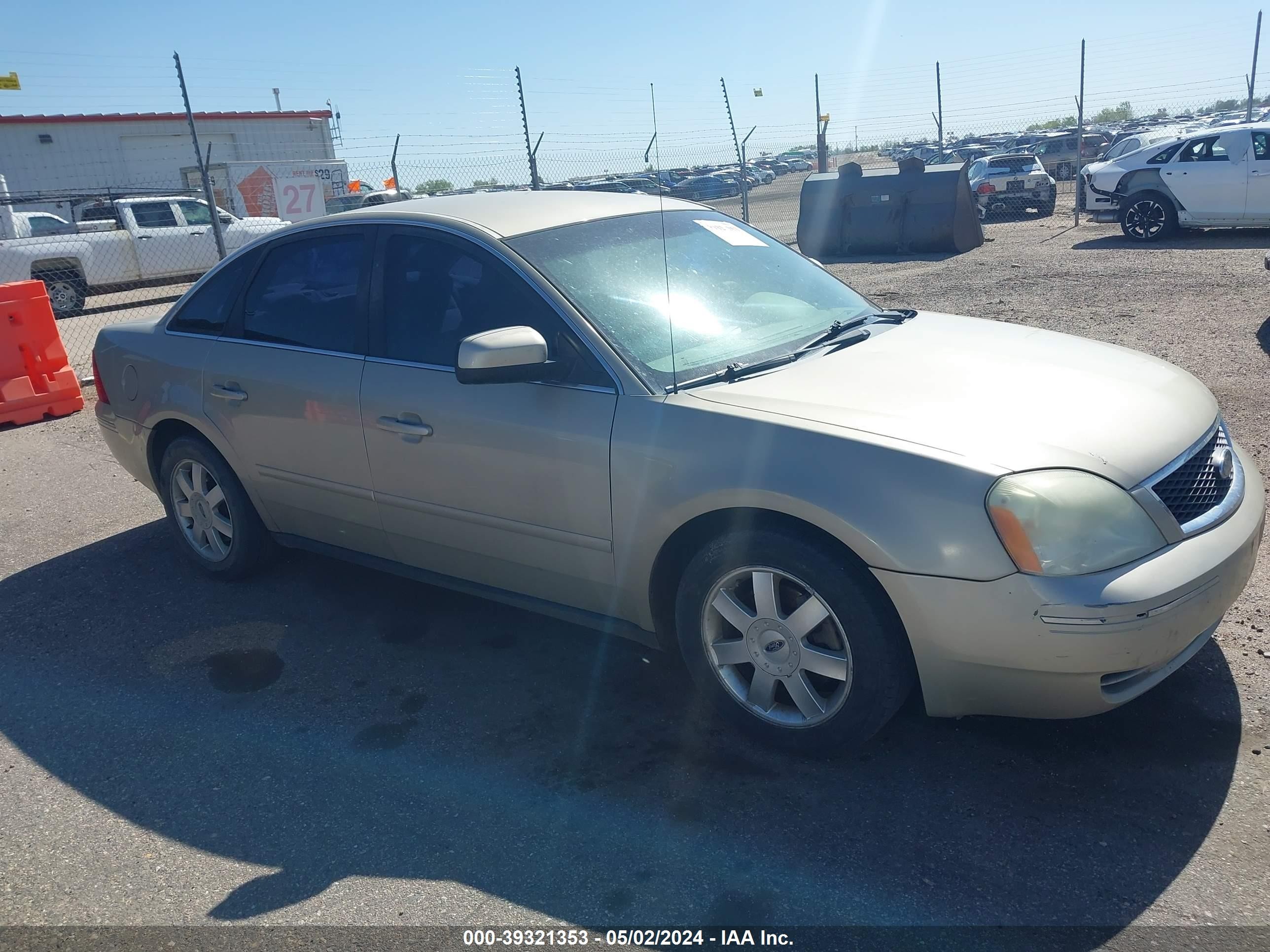 FORD FIVE HUNDRED 2005 1fafp23105g188965