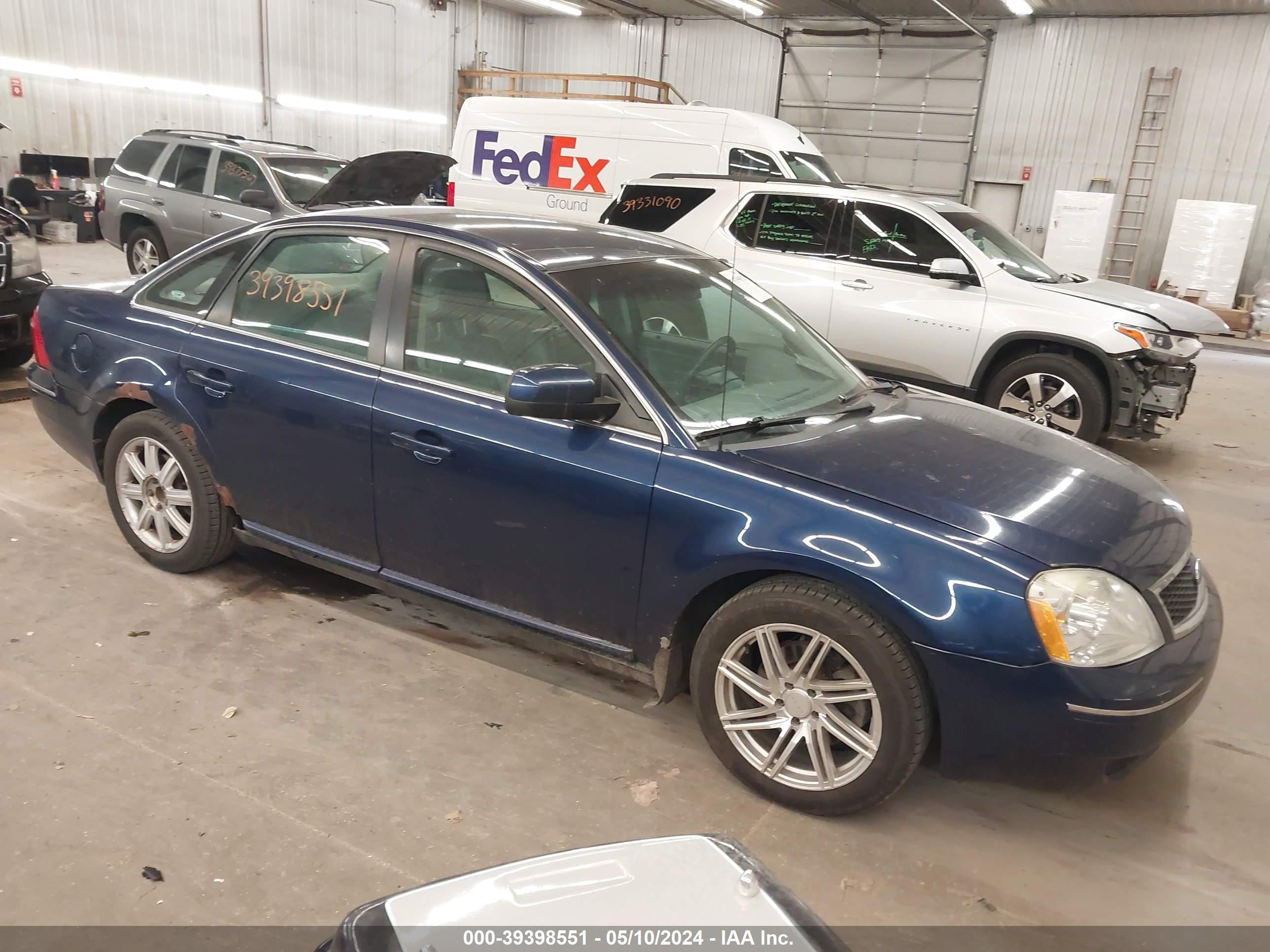 FORD FIVE HUNDRED 2006 1fafp24106g173396