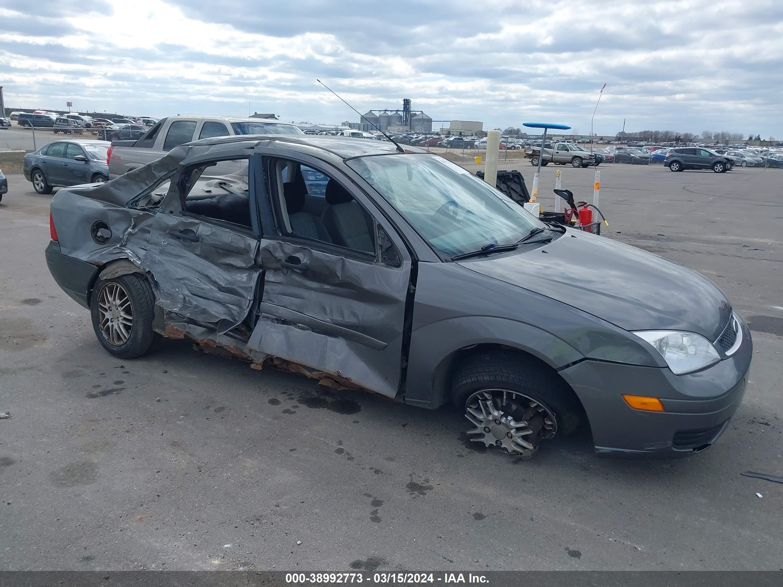 FORD FOCUS 2005 1fafp34n15w214180