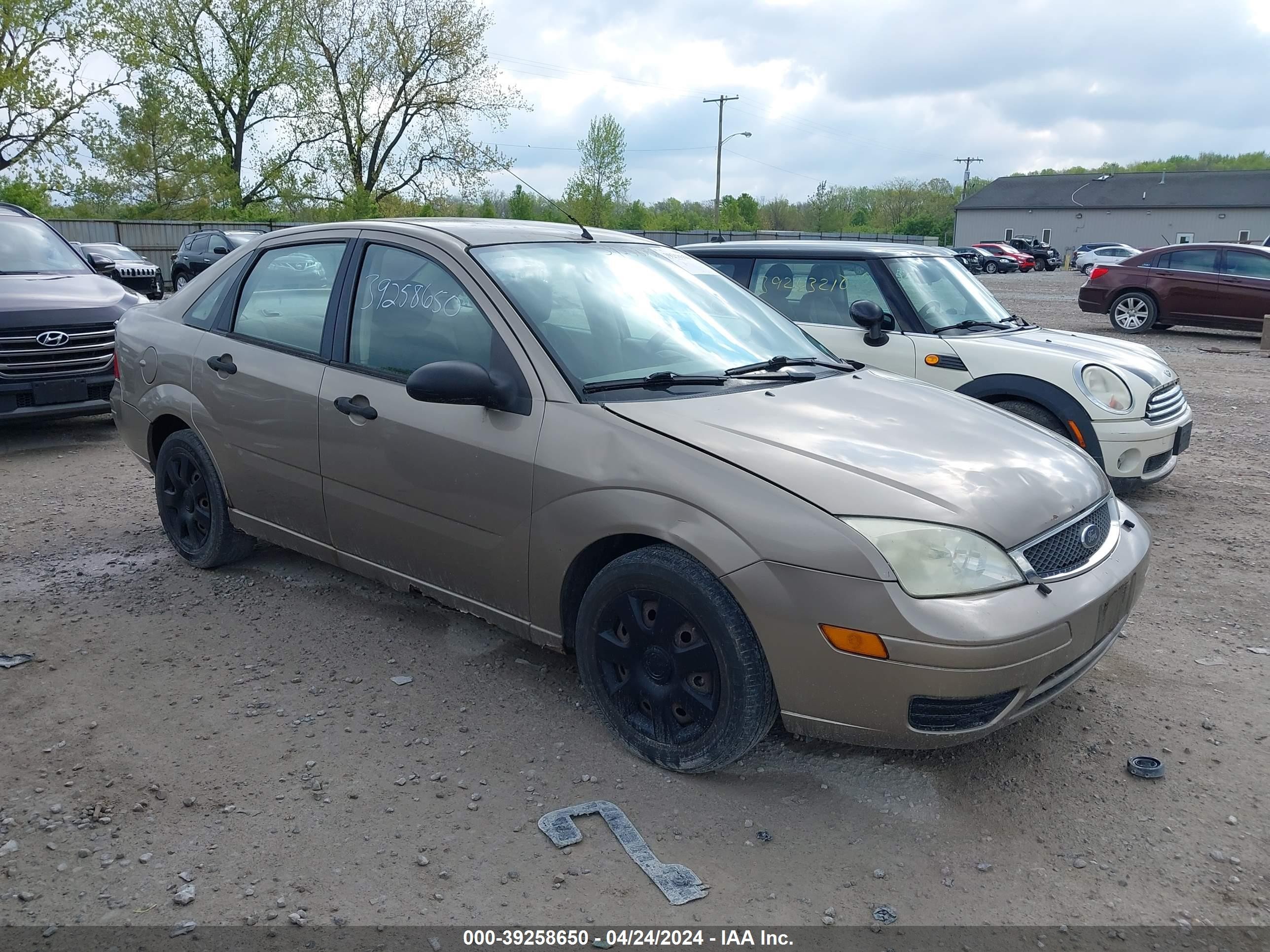 FORD FOCUS 2005 1fafp34n75w137492