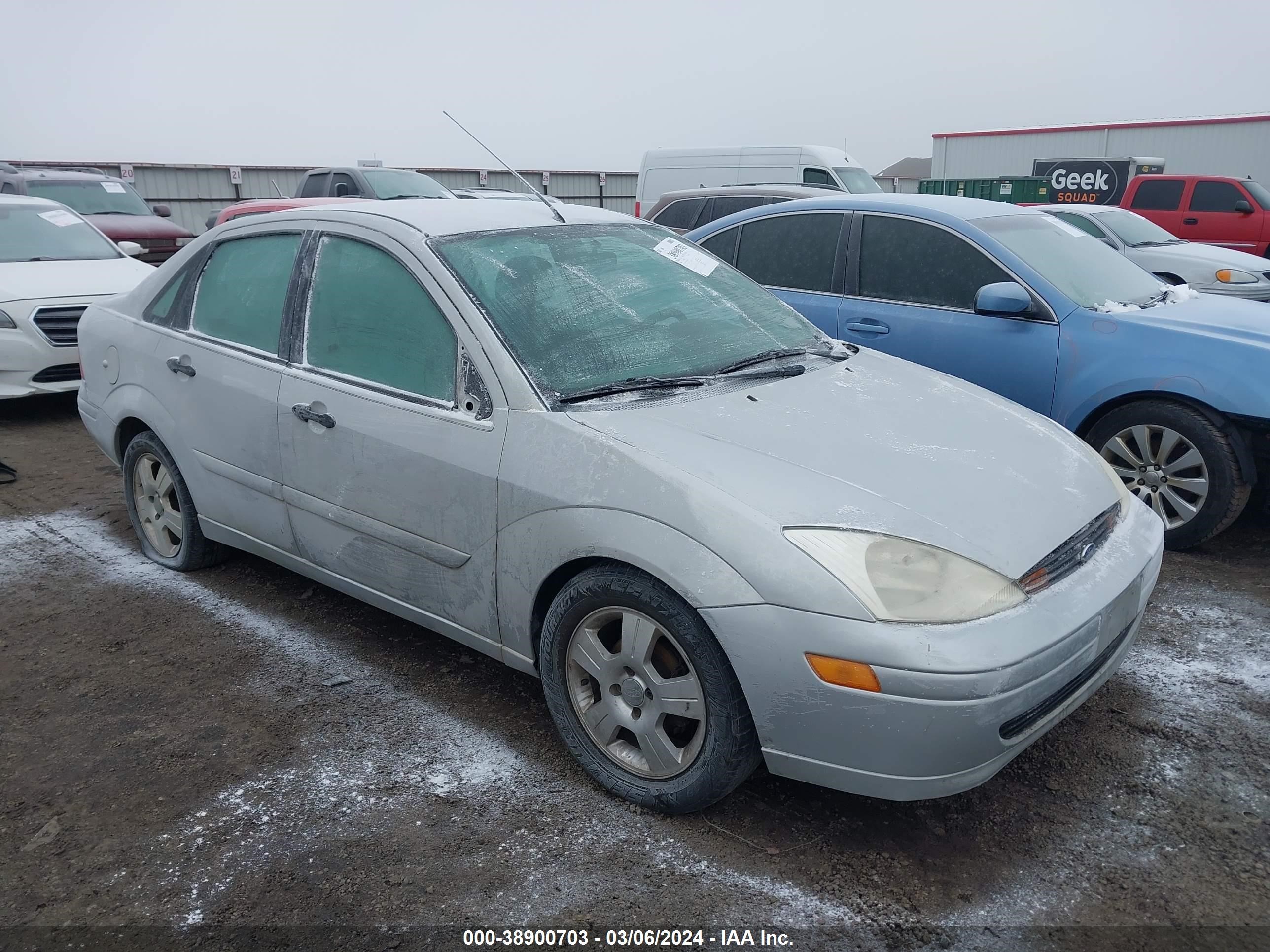 FORD FOCUS 2000 1fafp34p5yw136606