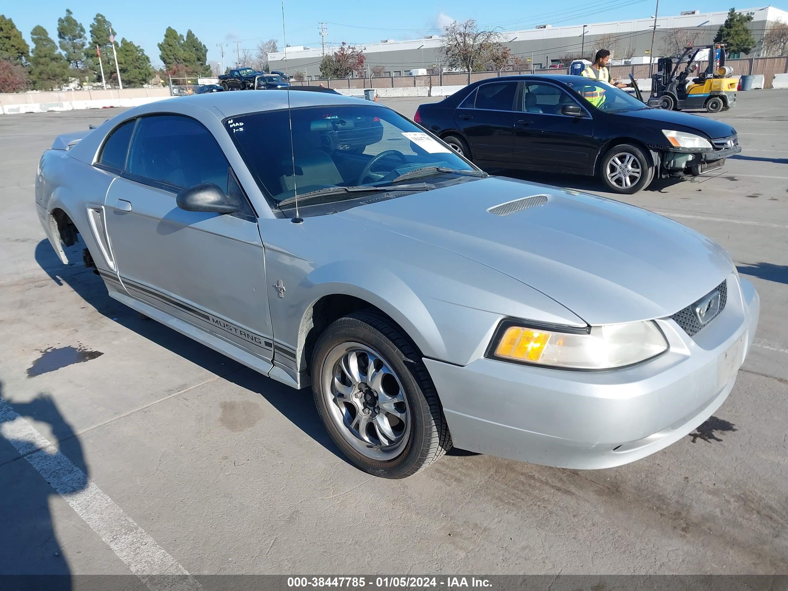 FORD MUSTANG 2000 1fafp4049yf181663