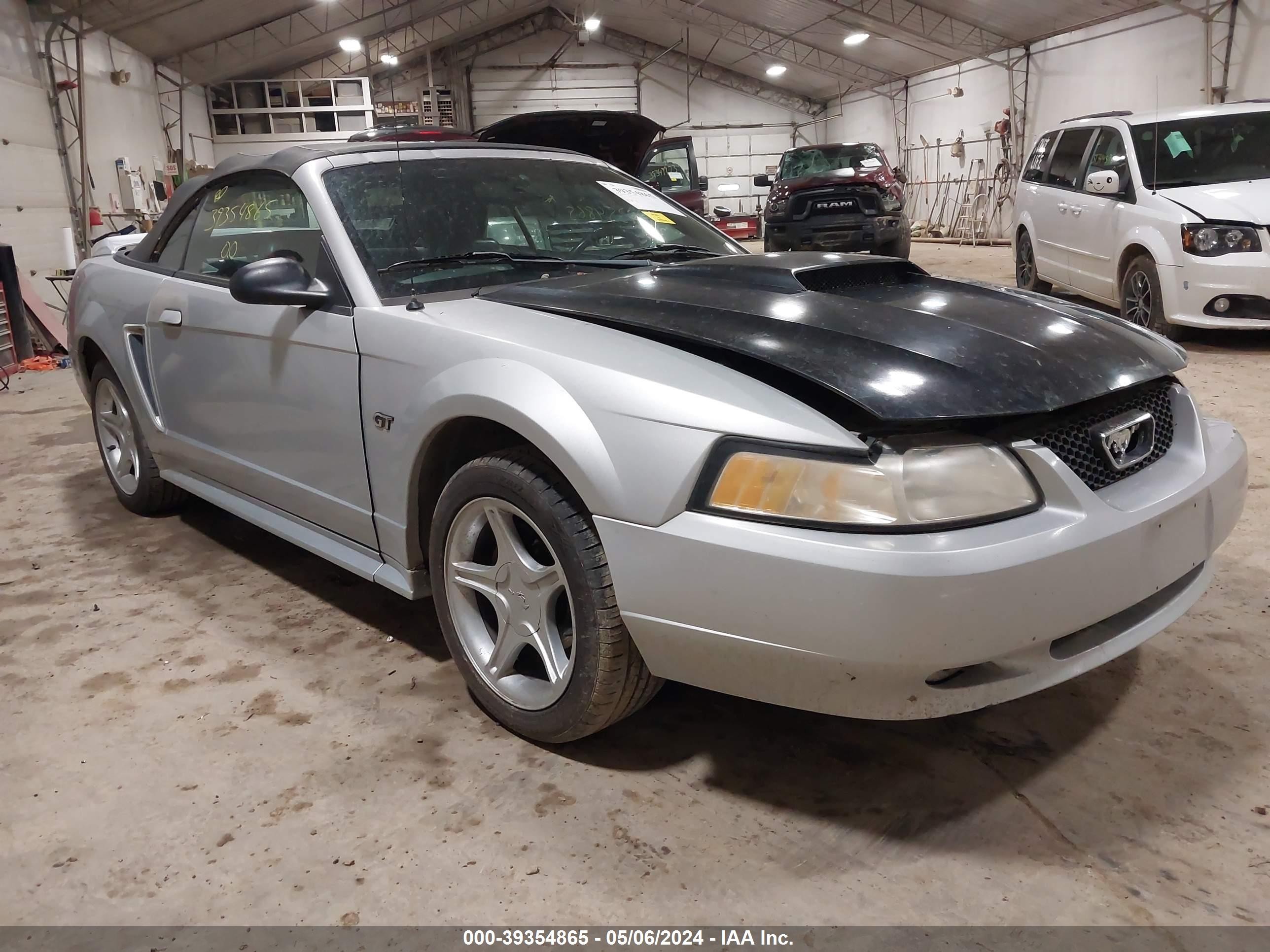 FORD MUSTANG 2000 1fafp45x4yf218024