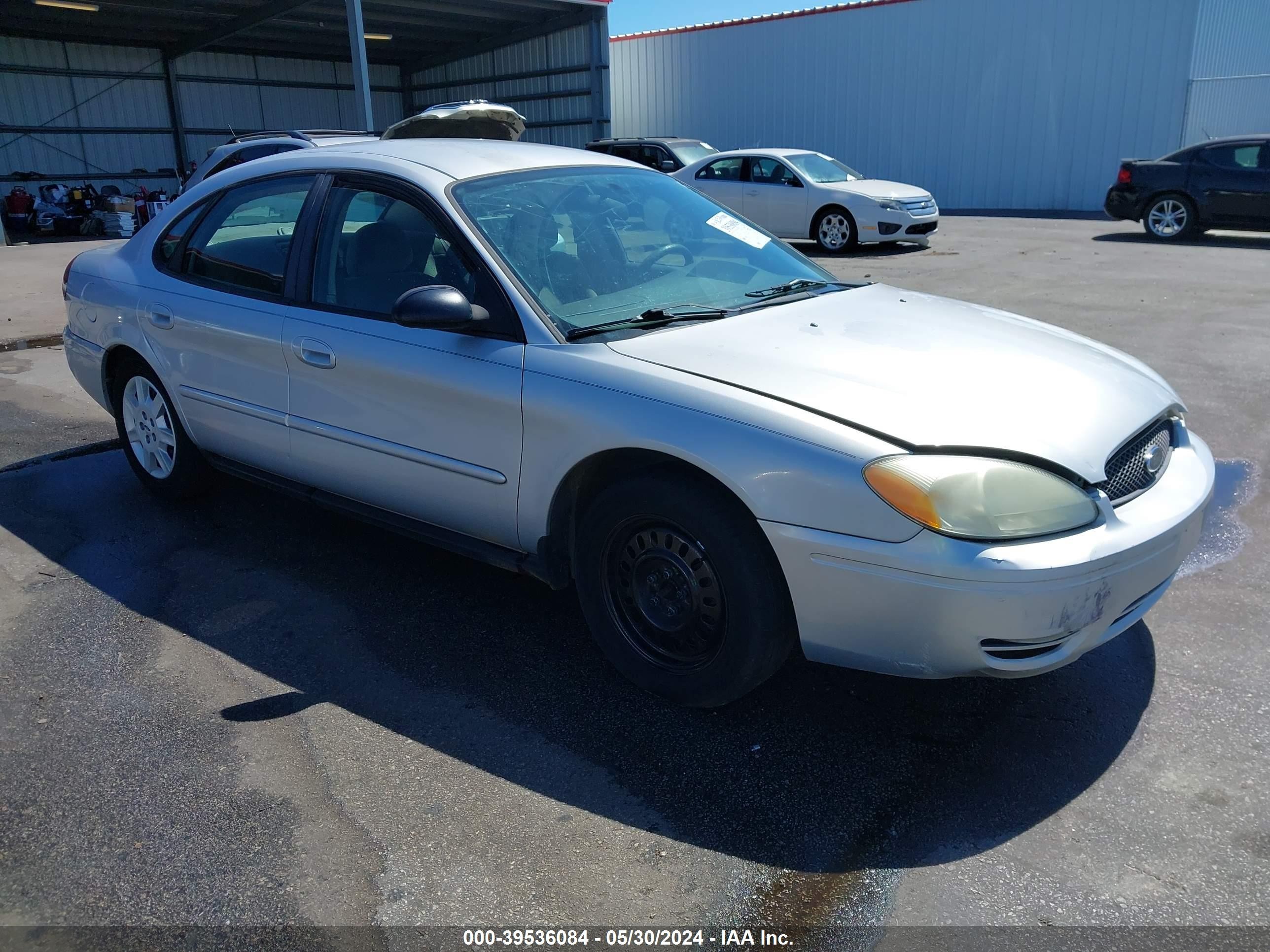 FORD TAURUS 2006 1fafp53u06a224444