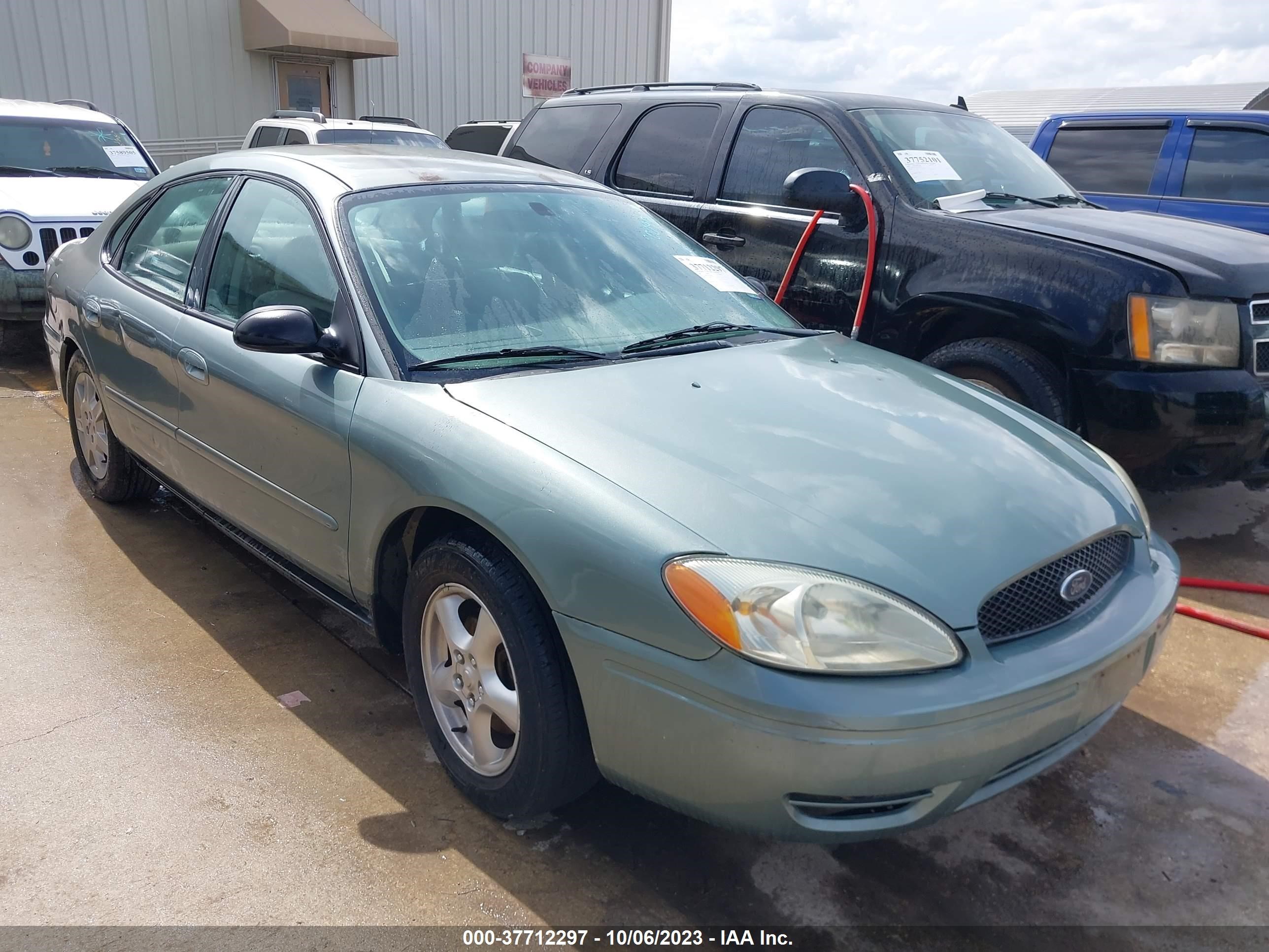 FORD TAURUS 2005 1fafp53u55a280801