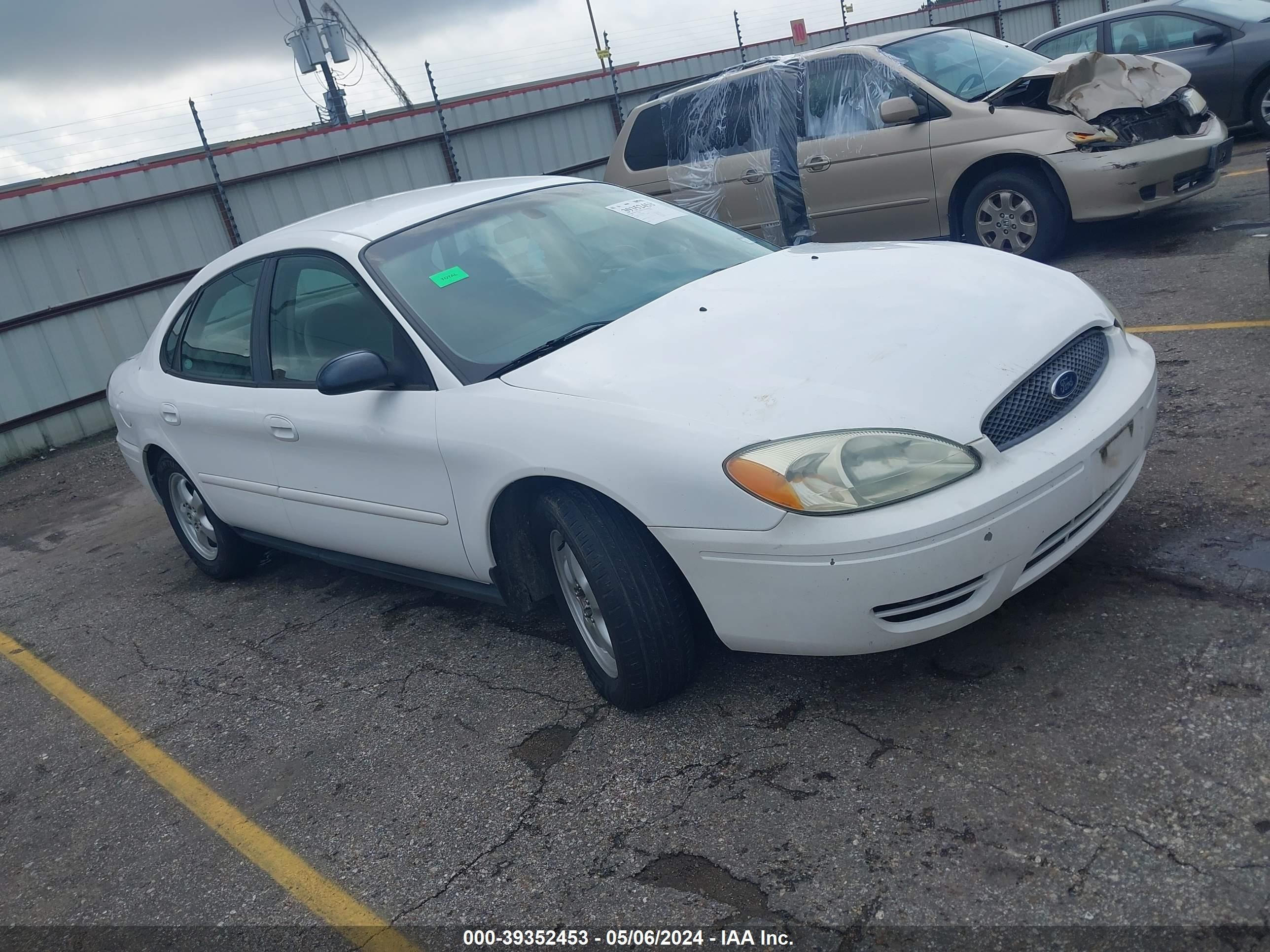 FORD TAURUS 2004 1fafp53u64a159600