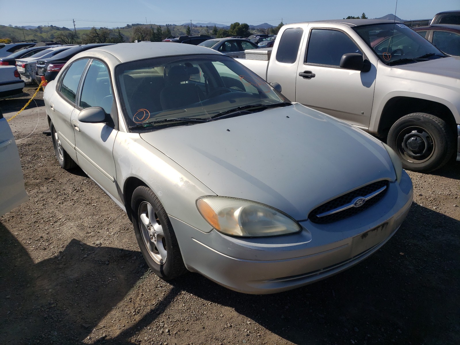 FORD TAURUS SE 2003 1fafp53u83g210767