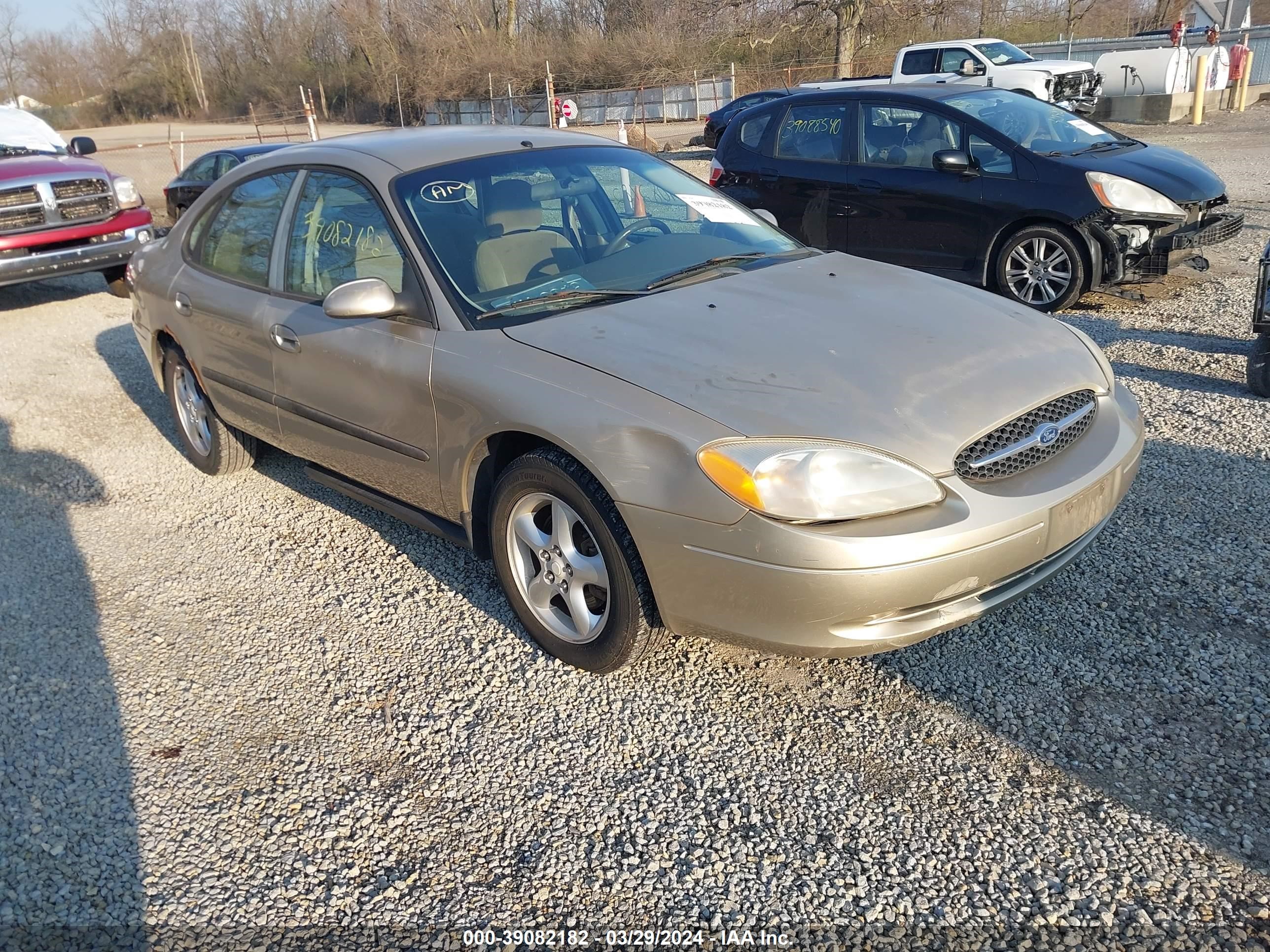 FORD TAURUS 2001 1fafp53ux1a186908