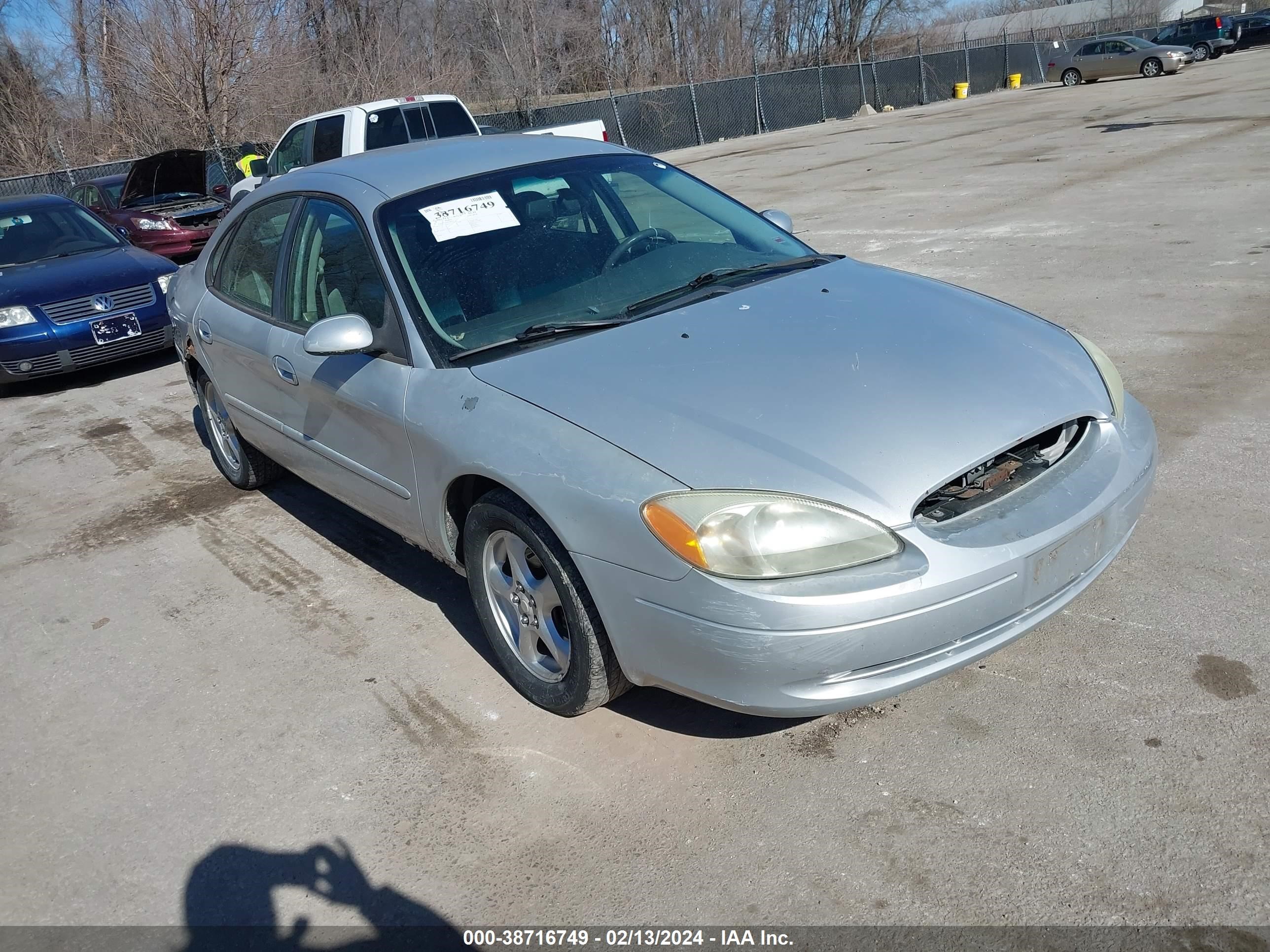 FORD TAURUS 2002 1fafp55252g244191