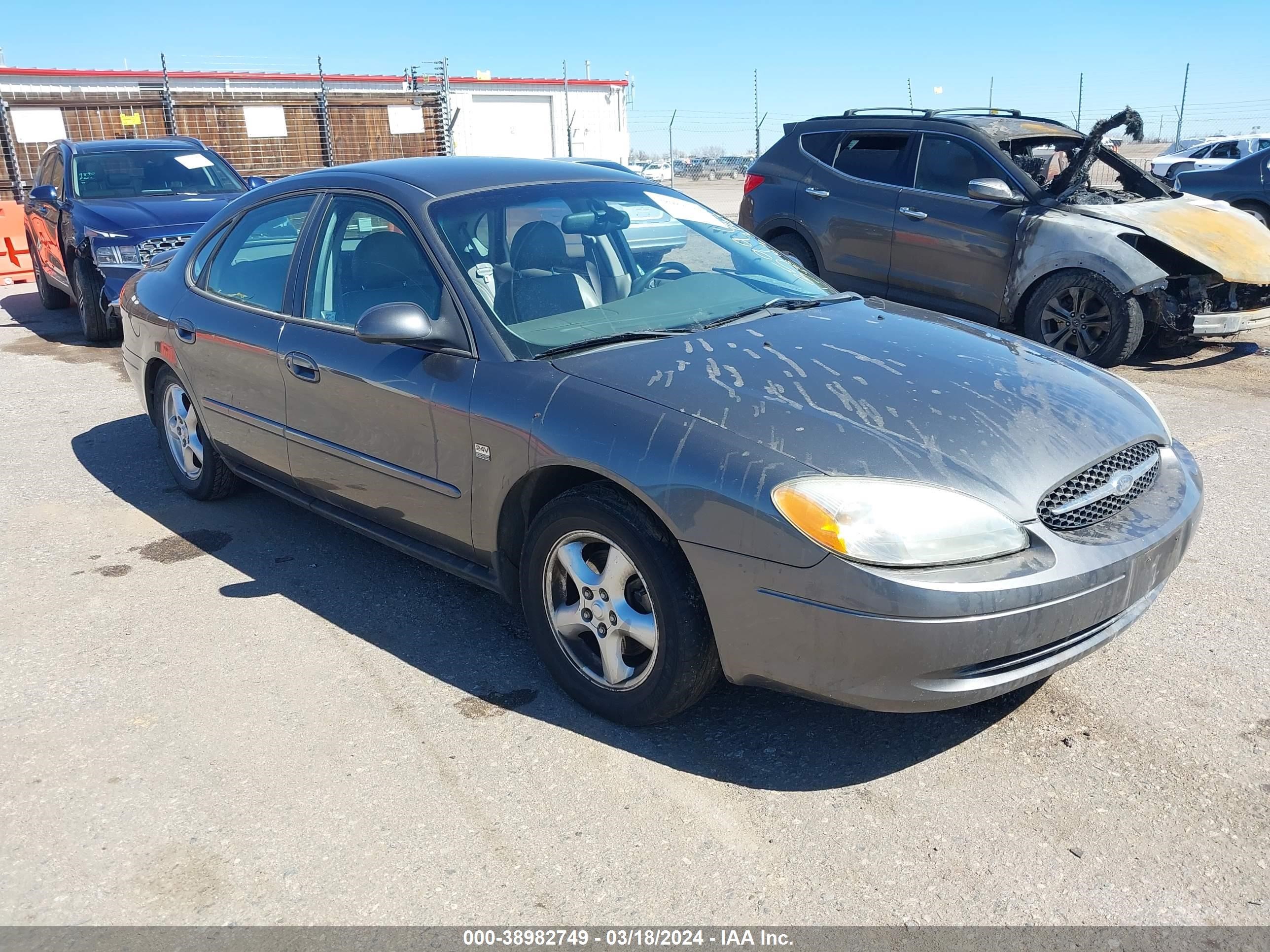 FORD TAURUS 2002 1fafp55s02g207680