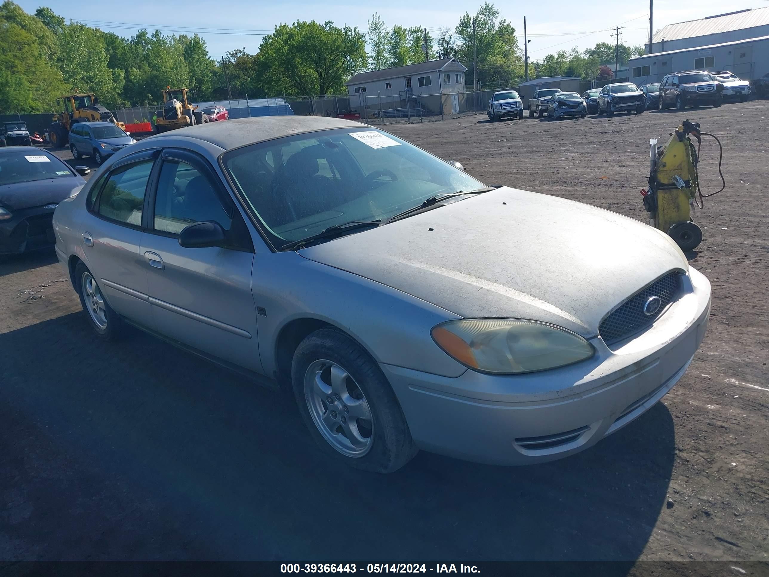 FORD TAURUS 2004 1fafp55s04g152814