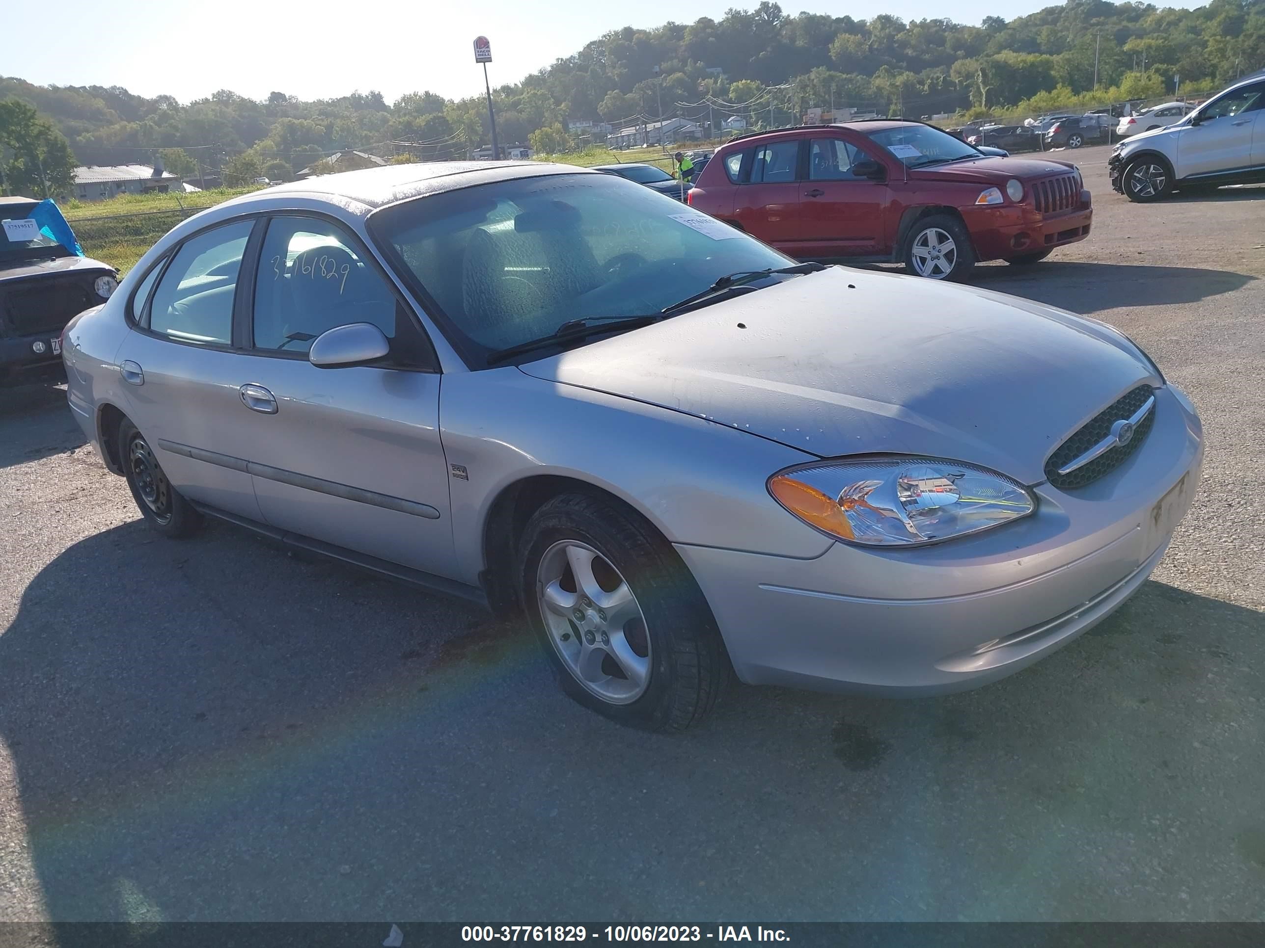 FORD TAURUS 2001 1fafp55s71a190099