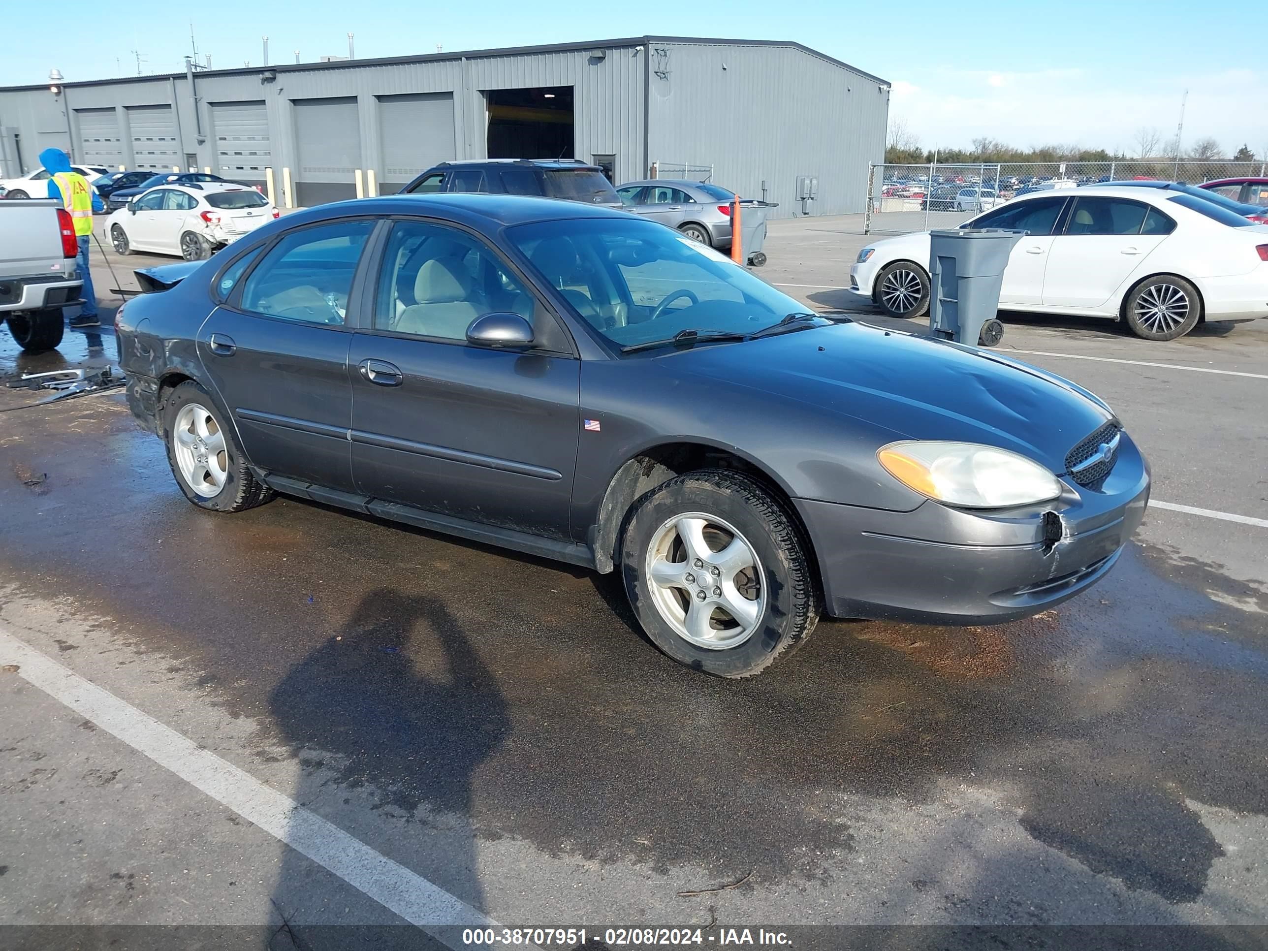 FORD TAURUS 2002 1fafp55u12g135065