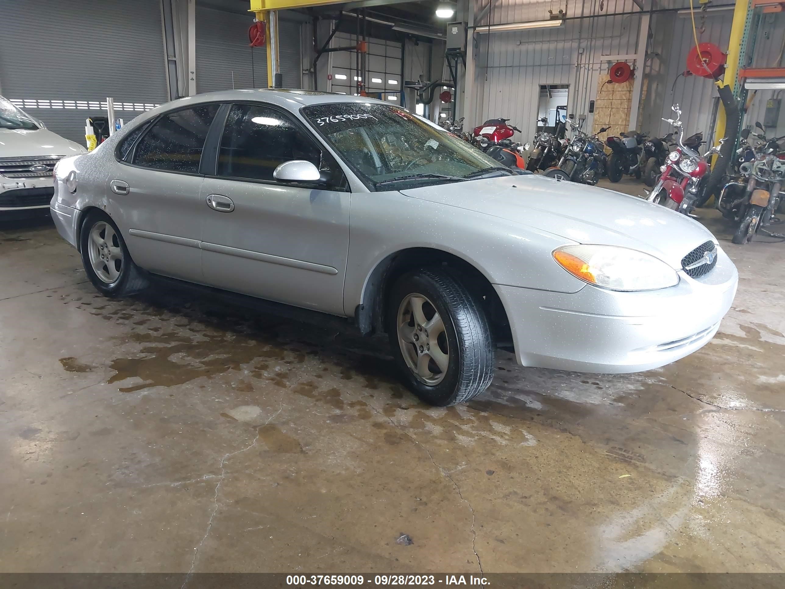 FORD TAURUS 2003 1fafp55u13g141921