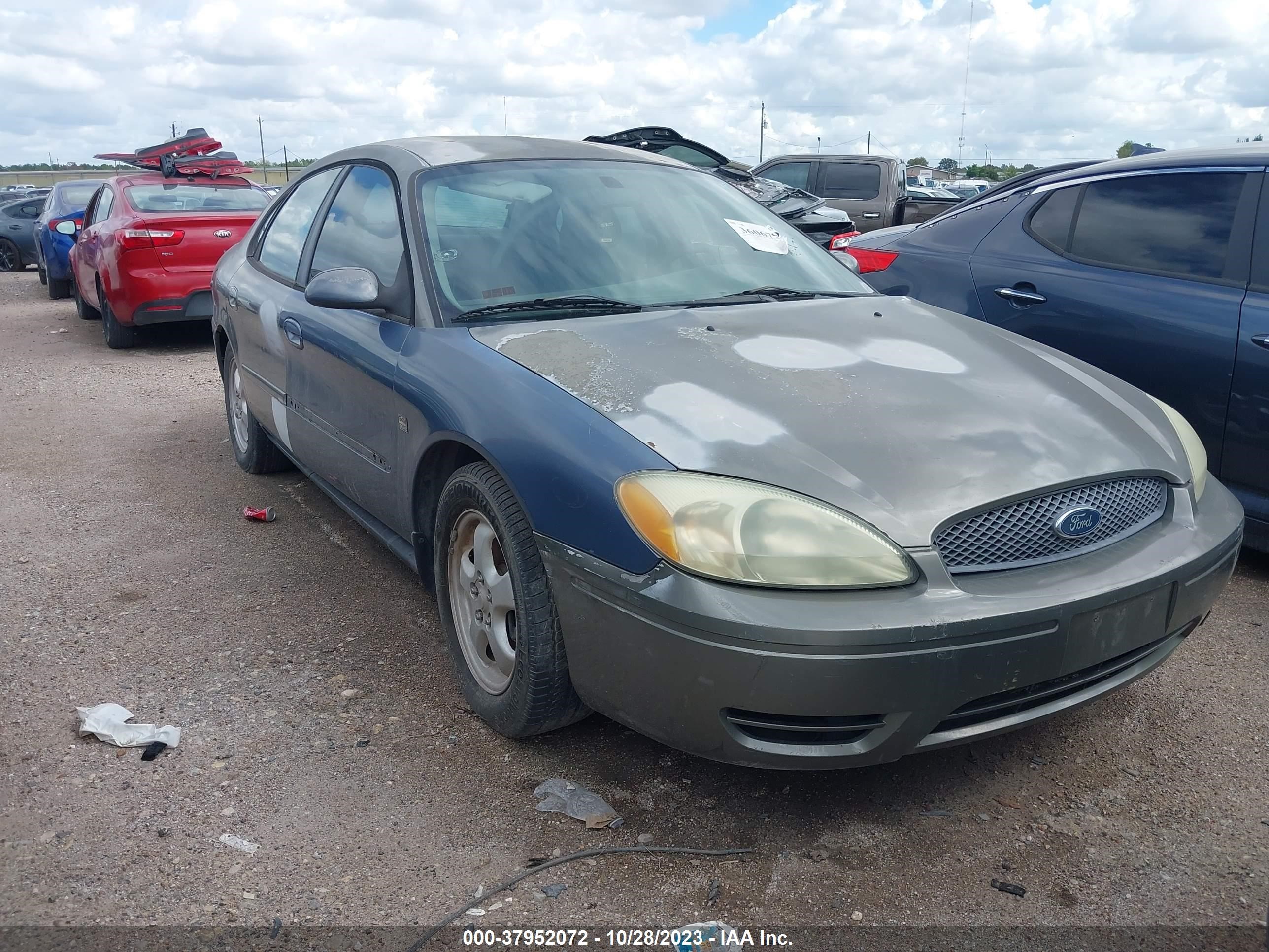 FORD TAURUS 2004 1fafp55u34a152942