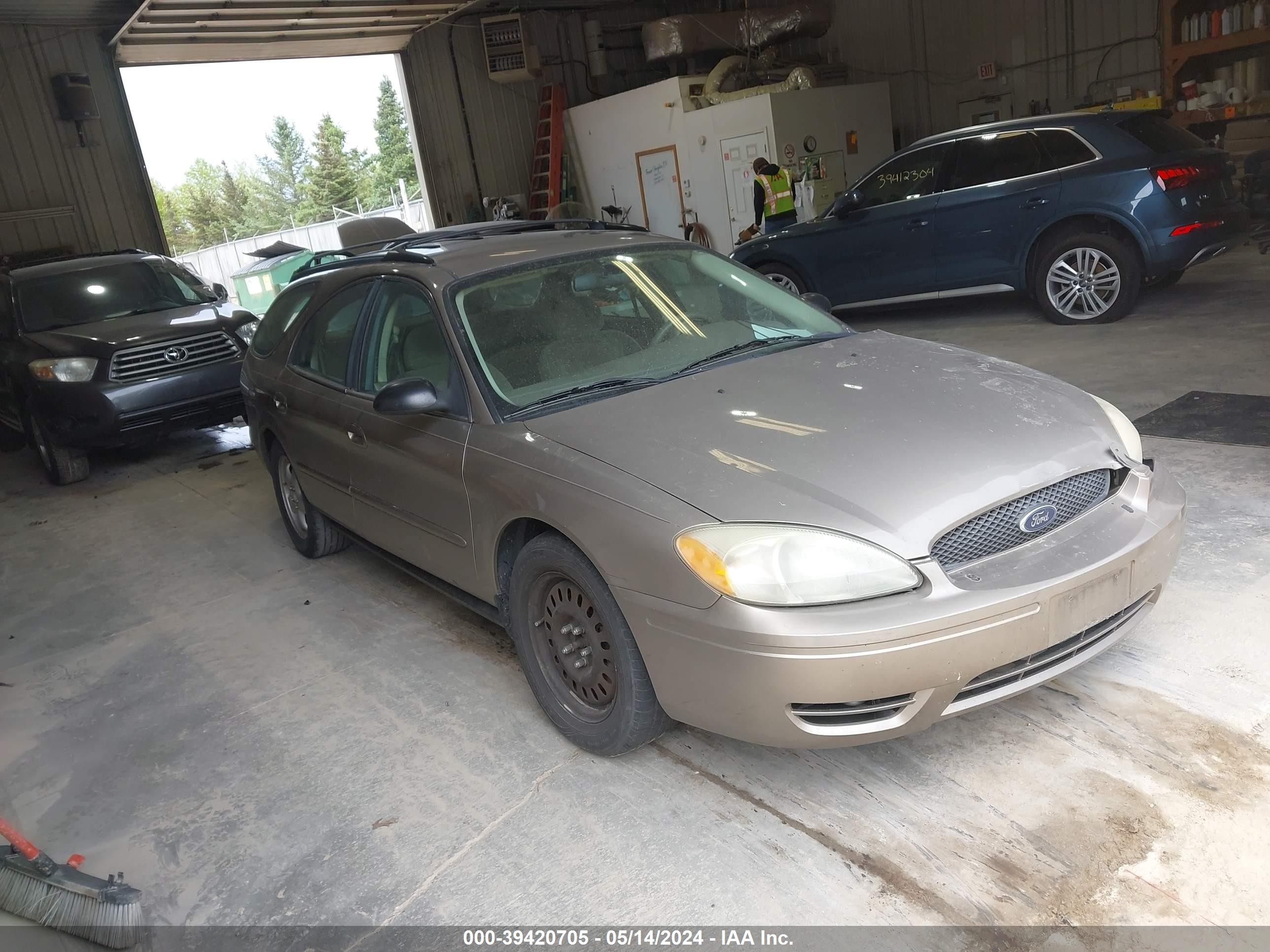 FORD TAURUS 2004 1fafp58284a198535