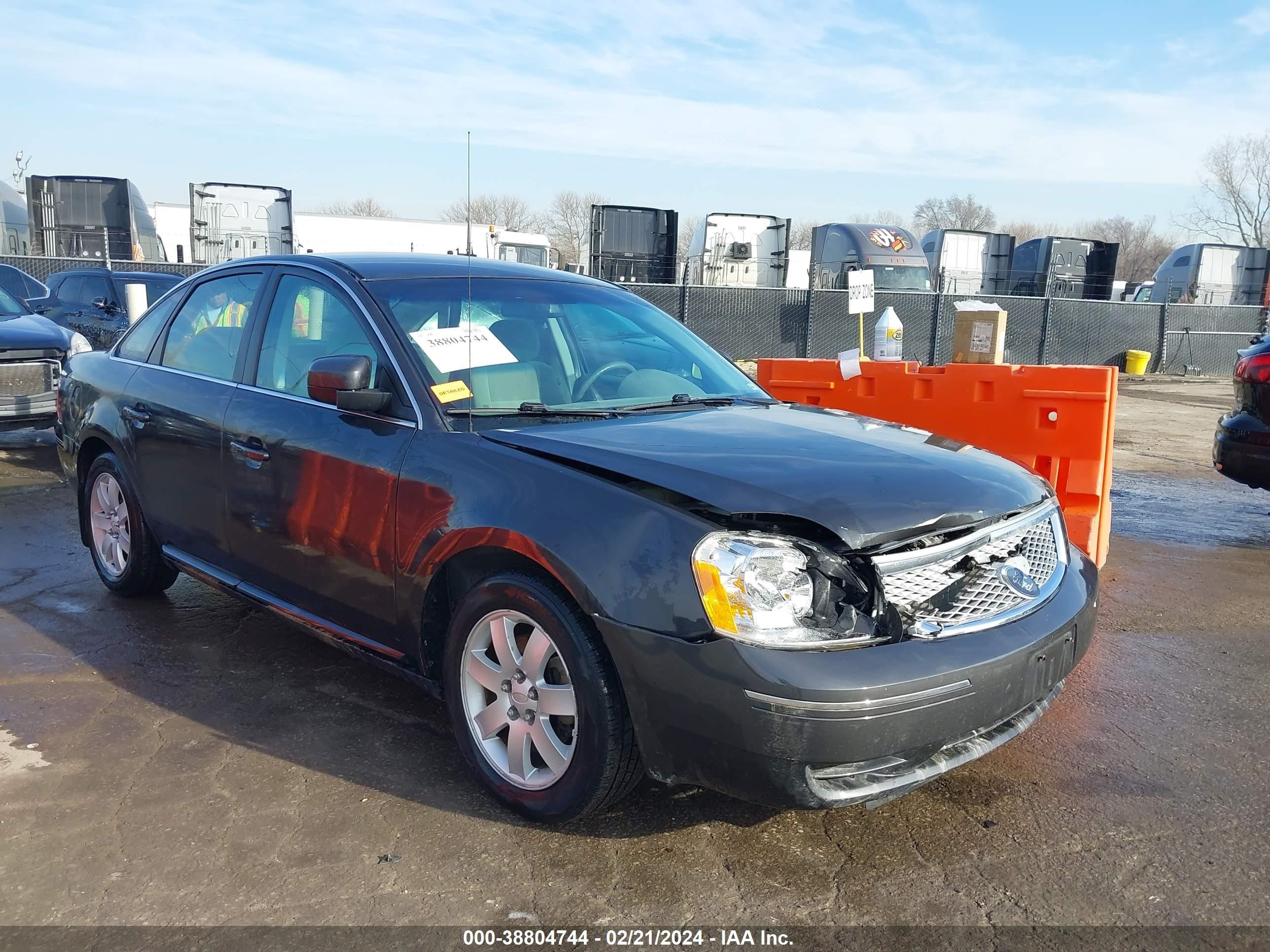 FORD FIVE HUNDRED 2007 1fahp24177g137361