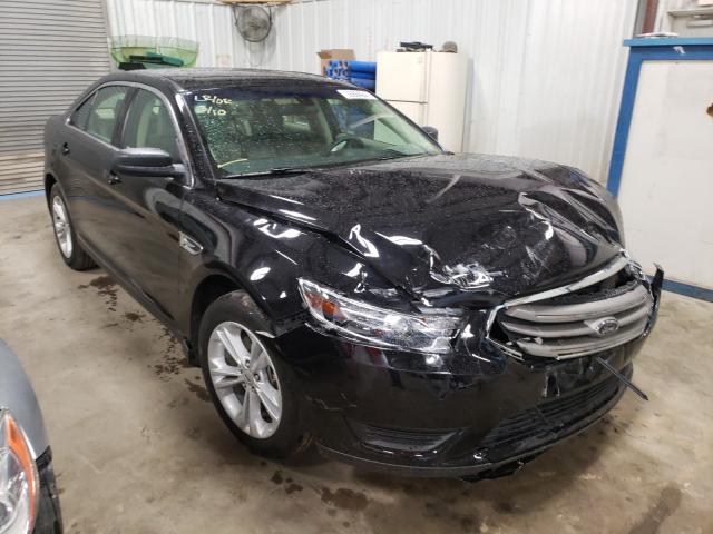 FORD TAURUS SE 2019 1fahp2d81kg105446