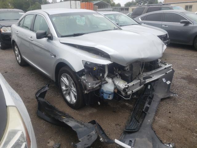 FORD TAURUS SE 2018 1fahp2d82jg129396