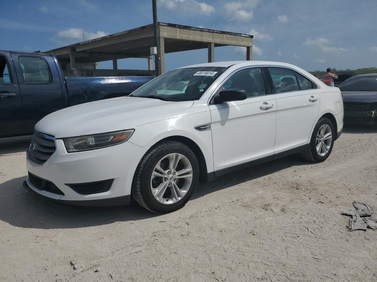 FORD TAURUS 2015 1fahp2d83fg166819