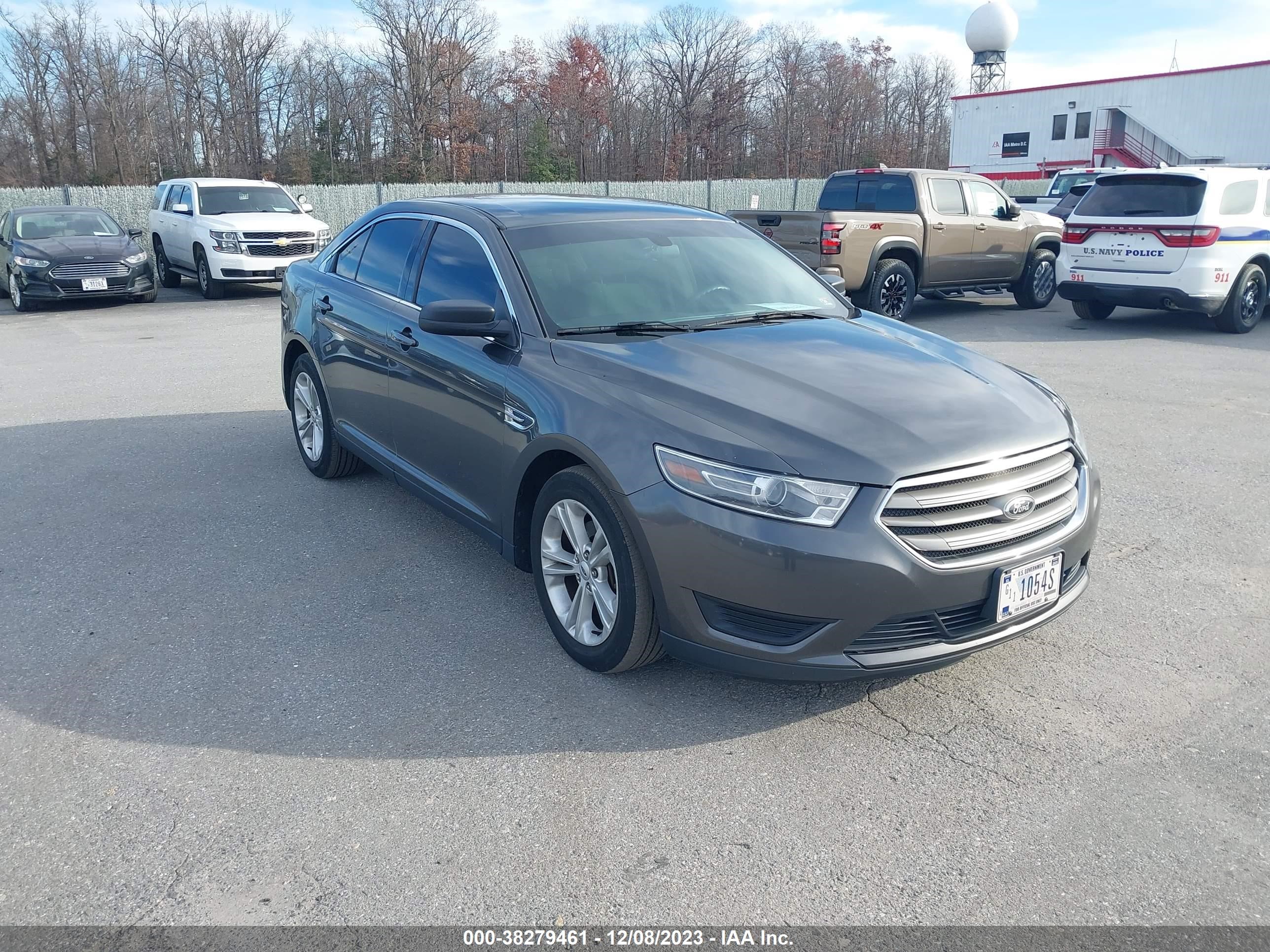 FORD TAURUS 2017 1fahp2d83hg124234