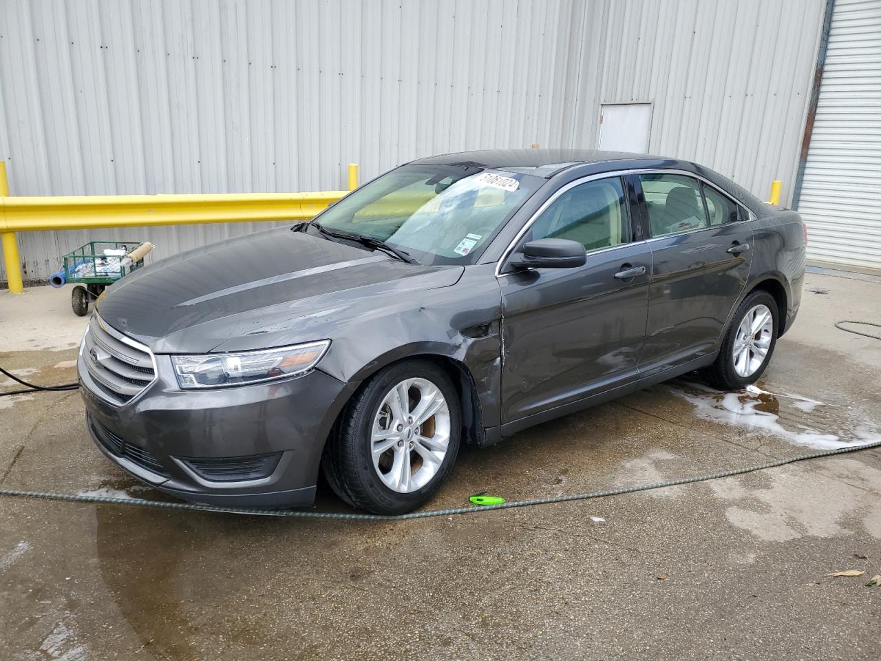 FORD TAURUS 2017 1fahp2d84hg126879