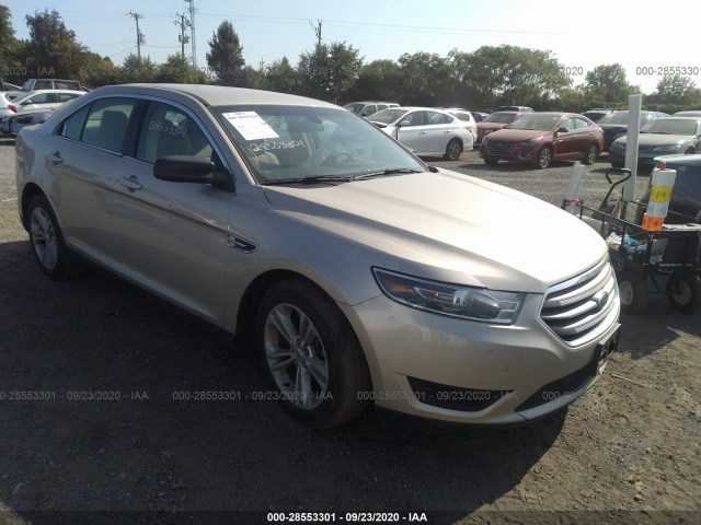 FORD TAURUS 2018 1fahp2d85jg118313