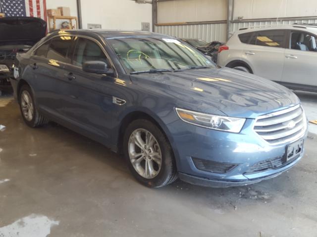 FORD TAURUS SE 2018 1fahp2d85jg133619