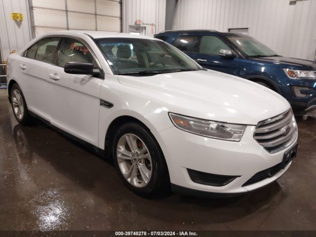 FORD TAURUS 2018 1fahp2d86jg118790