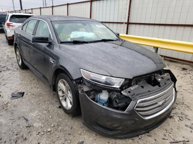 FORD TAURUS SE 2019 1fahp2d86kg112943