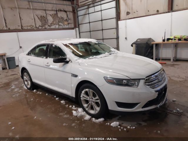 FORD TAURUS 2018 1fahp2d89jg120100