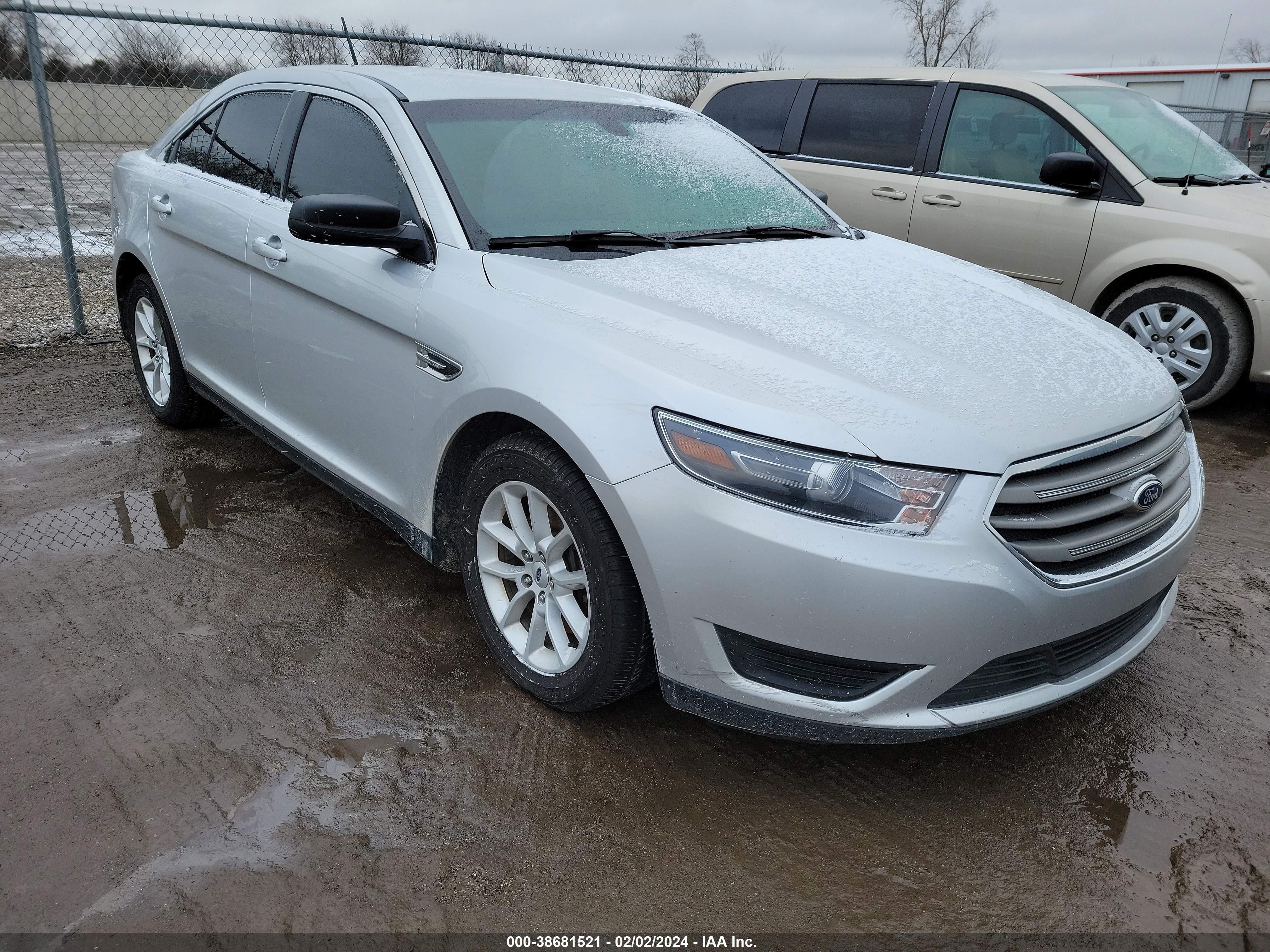 FORD TAURUS 2015 1fahp2d97fg129667