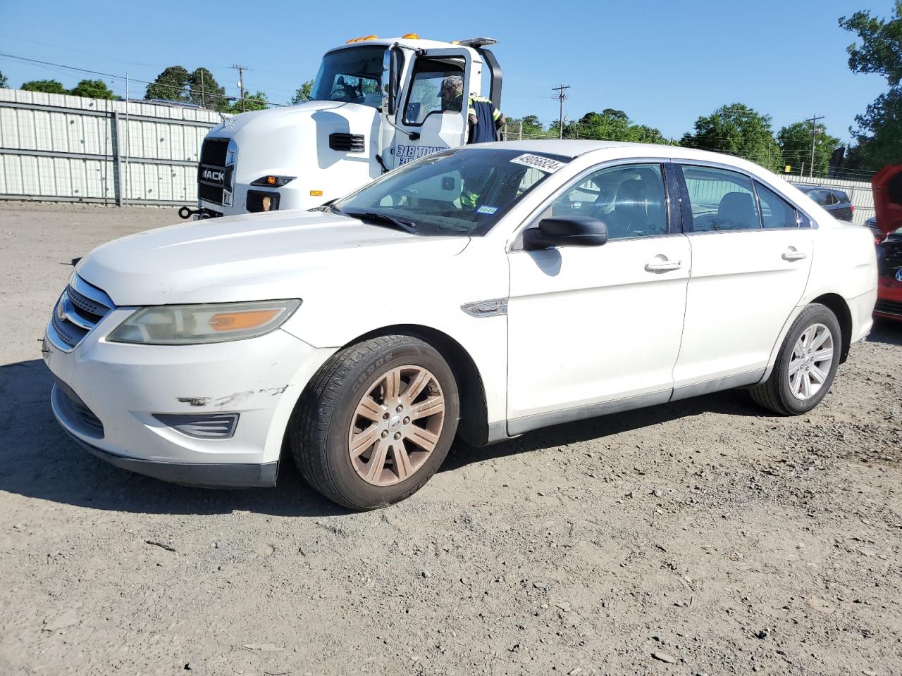 FORD TAURUS 2011 1fahp2dw9bg151184