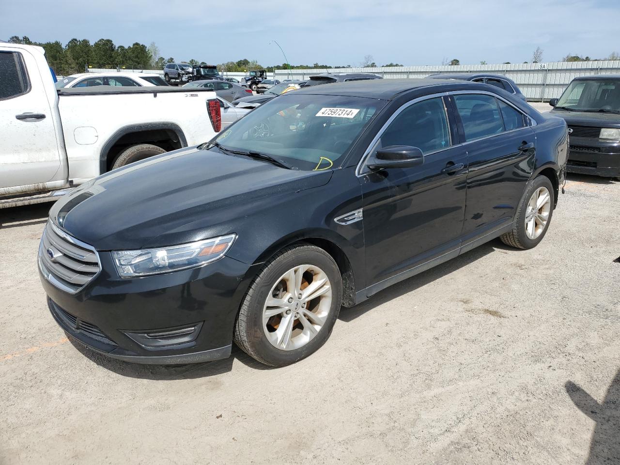 FORD TAURUS 2015 1fahp2e80fg188050