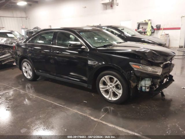 FORD TAURUS 2018 1fahp2e81jg126066